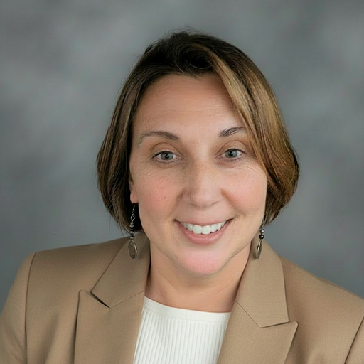Tara Faust Headshot